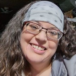 Meet your Posher, Angie